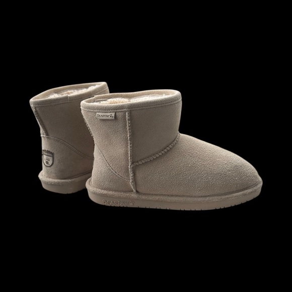 BearPaw Light Beige/Tan Suede Boots Youth Size 5 US - Picture 5 of 10